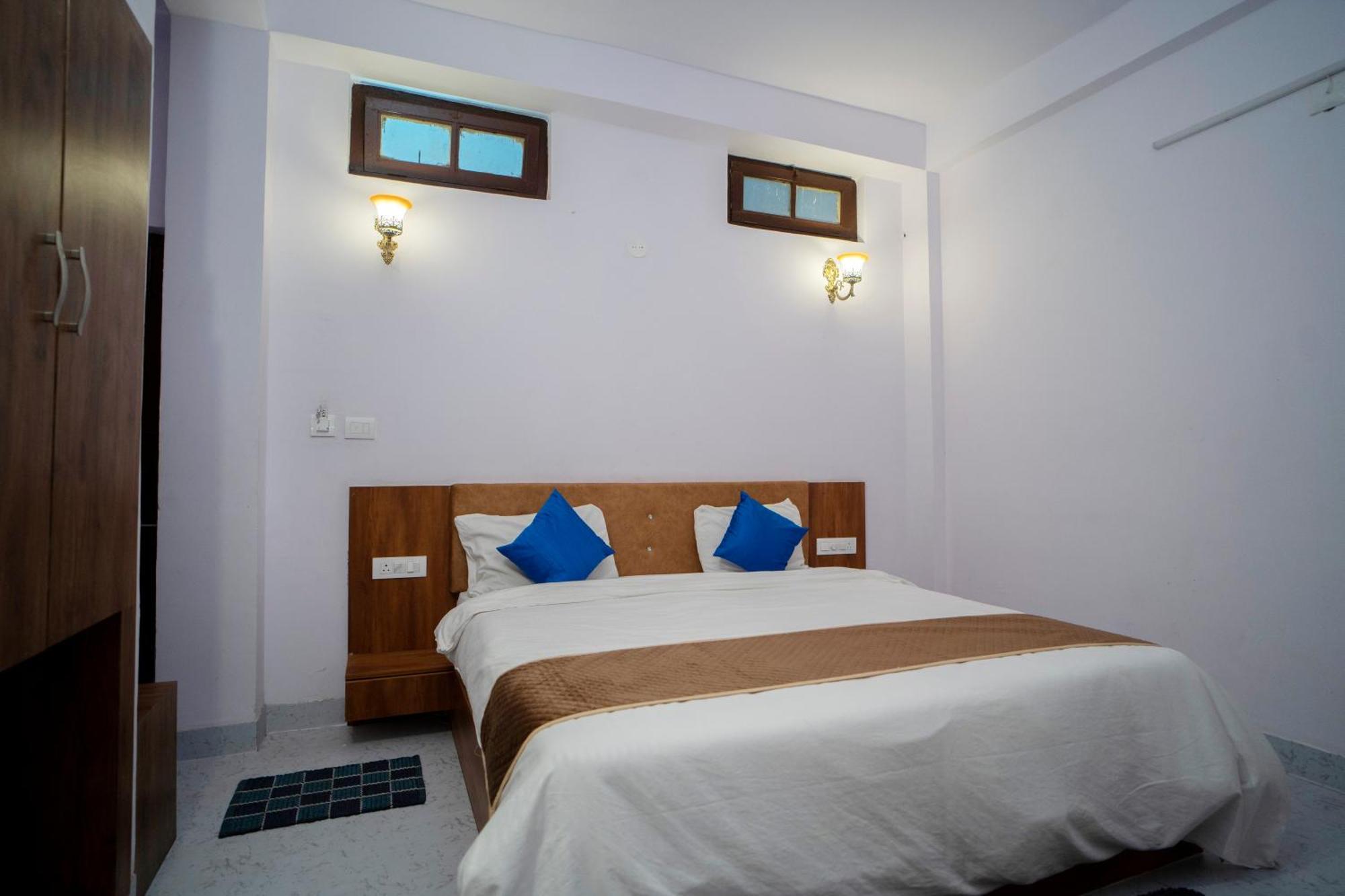 Devdarshan Hotel & Restaurant Udaipur Exteriör bild